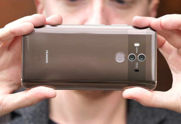 华为mate10pro手机测评 华为mate10pro配置参数详情