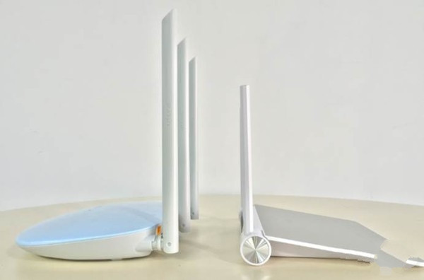 360安全路由P1与TP-LINK WR886N无线路由器对比评测
