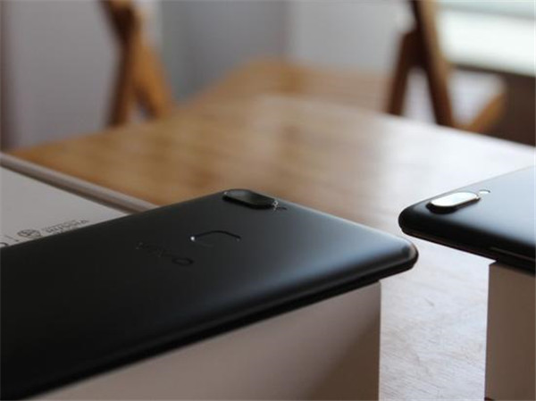 vivo X20 Plus怎么样