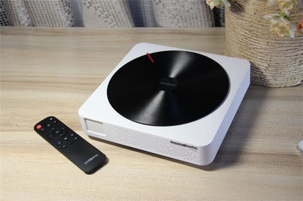 坚果G3和极米Z4X哪个好