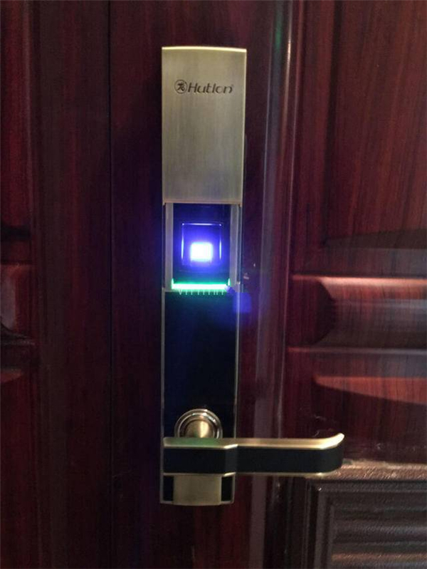 汇泰龙智能锁指纹锁安装及使用评测