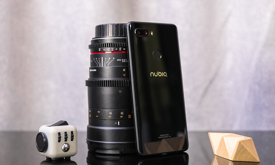 努比亚Z18mini鲁大师跑分多少