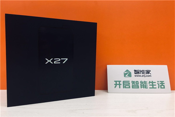 vivox27开箱评测:极致全面屏，一手在握