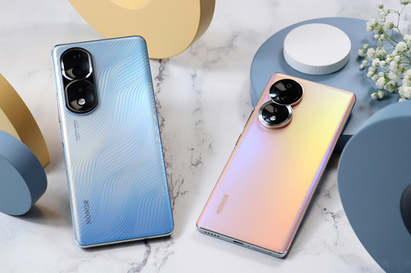 OPPO Reno9 Pro+、vivoX90和荣耀80 Pro对比：3000元手机怎么选